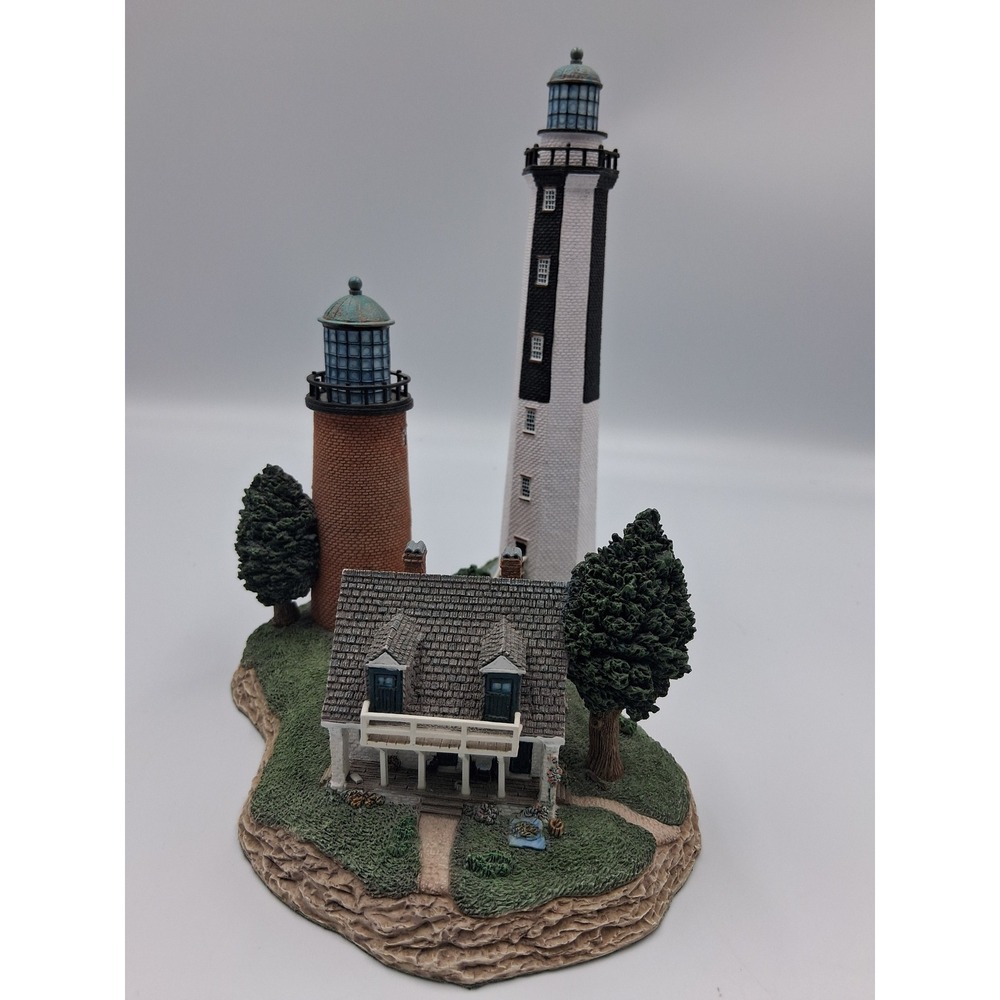 Harbour Lights Cape Romain South Carolina 283 Lighthouse Figurine 2002 Boxed